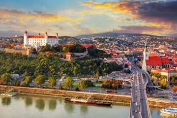 Самолетни билети до Братислава